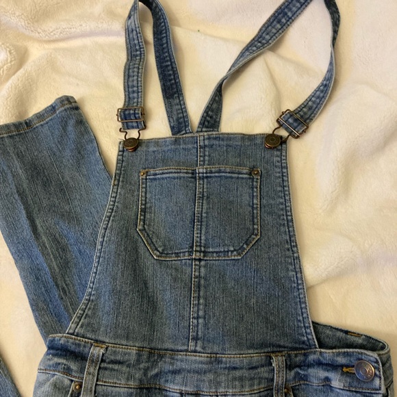 Overalls - Picture 2 of 4